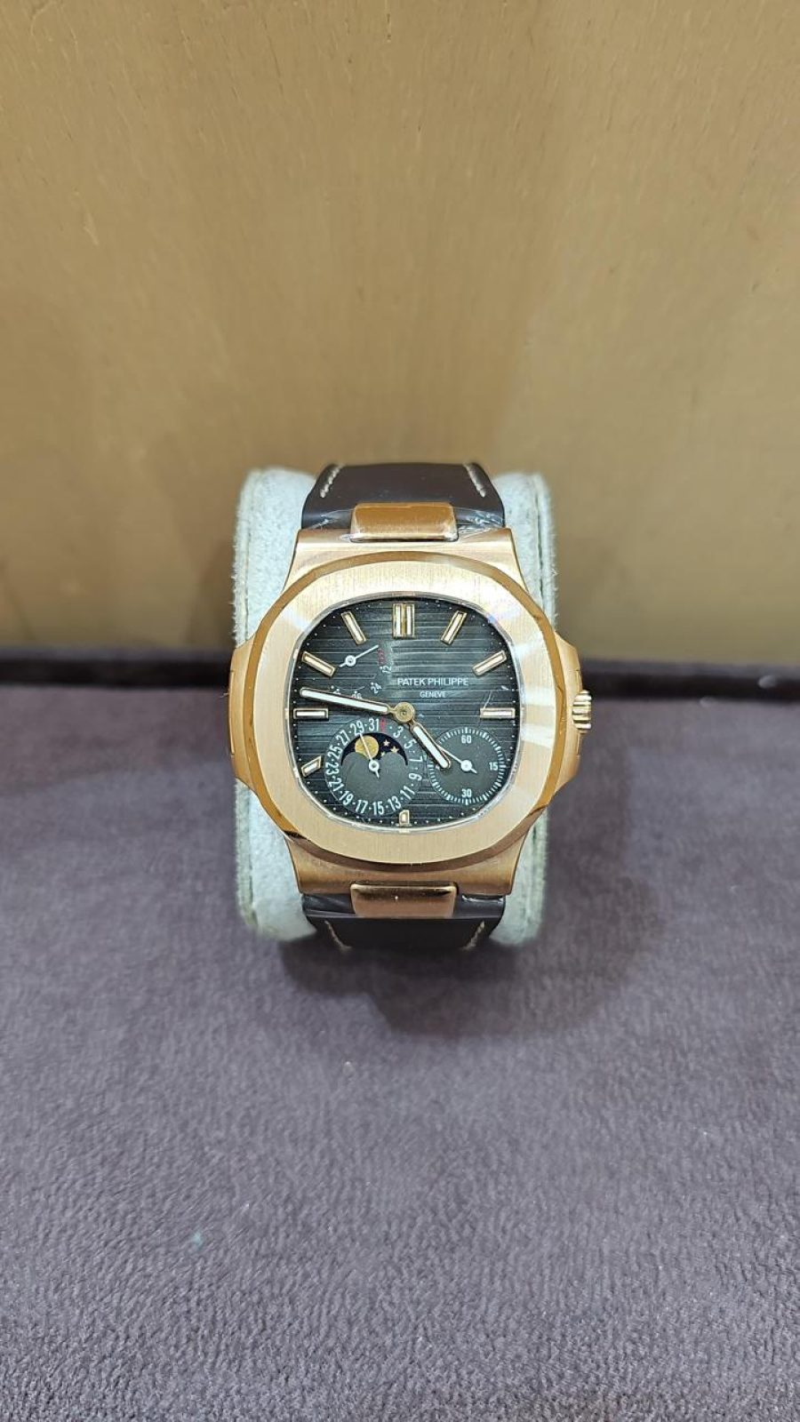 PATEK PHILLIPE 1